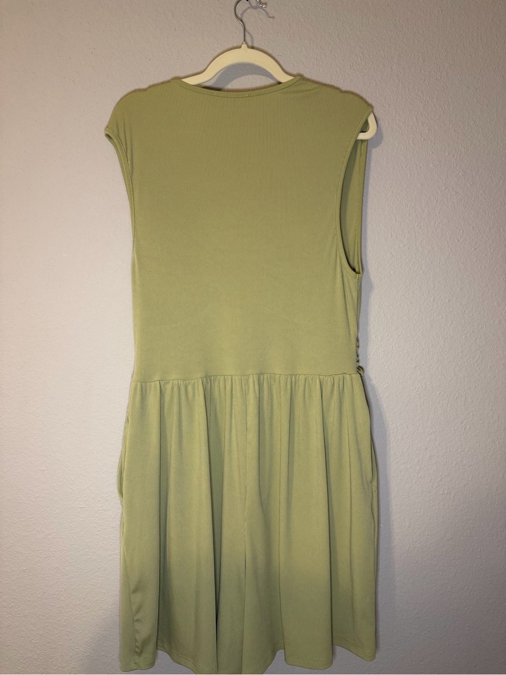 Cider Light Olive V-Neck Sleeveless Romper - Picture 2 of 3